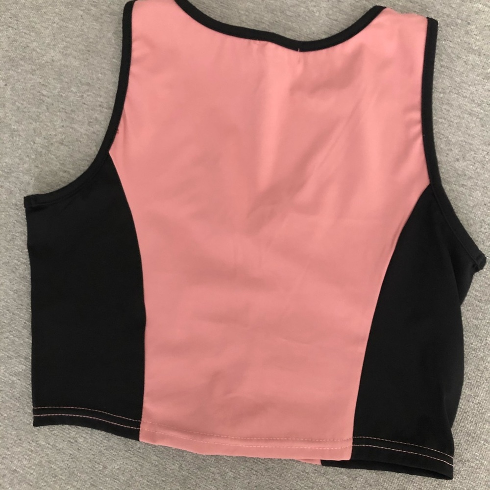 Colorblock Crop Top - Picture 5 of 6